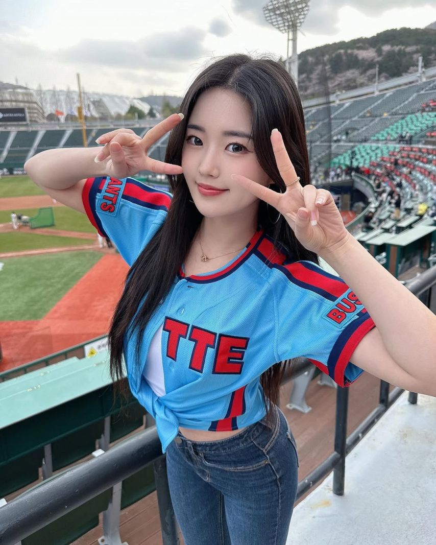 홍지은