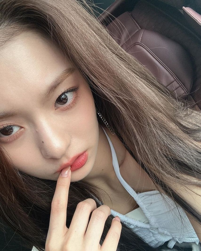 프로미스나인 이나경