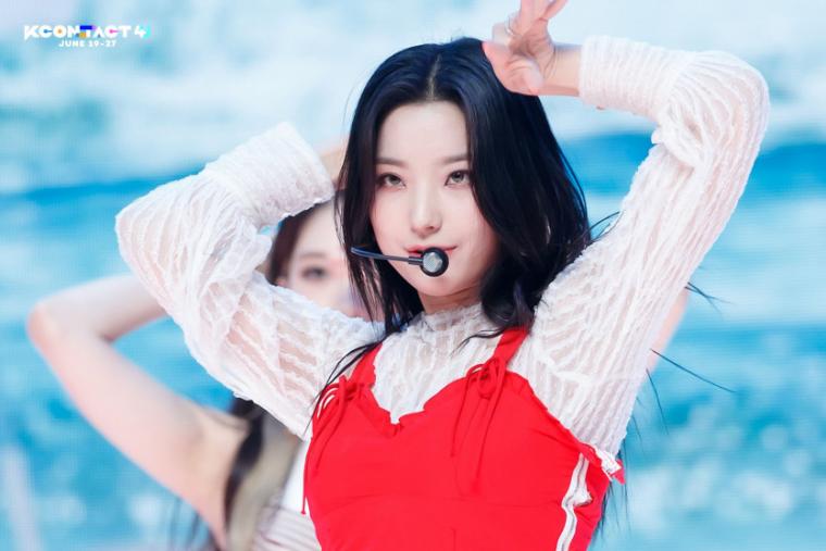 프로미스나인 이새롬