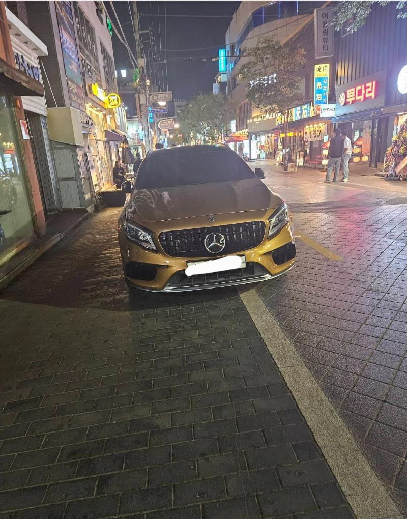 대구 동성로 인도 주차 95대 신고