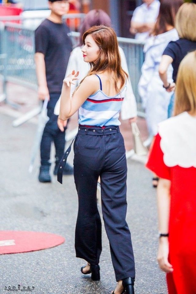 트와이스 사나