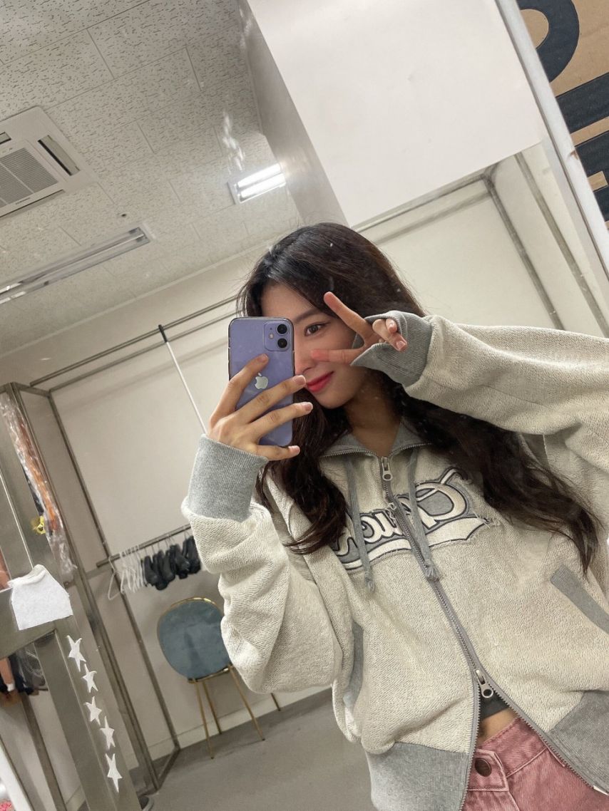 로켓펀치 윤경