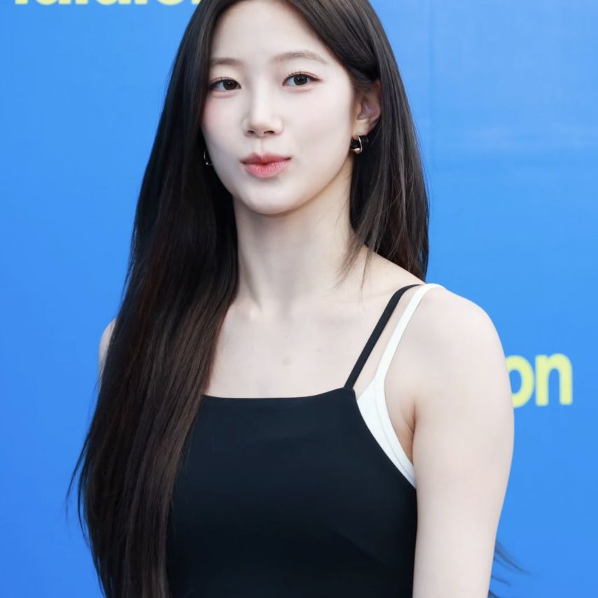 250605 르세라핌 카즈하 Lululemon 포토콜