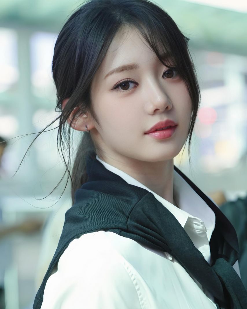 BABYMONSTER (베이비몬스터) 로라