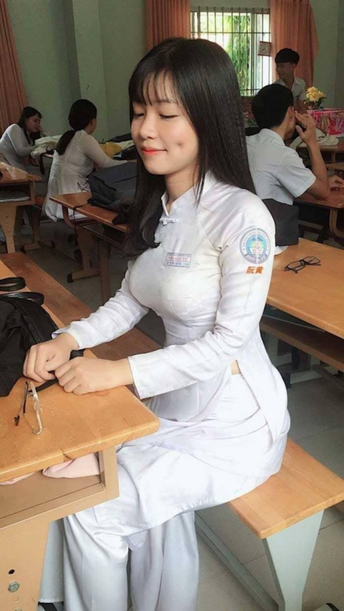 전통 의상 아오자이 입으면 야한 베트남 JK 은꼴사