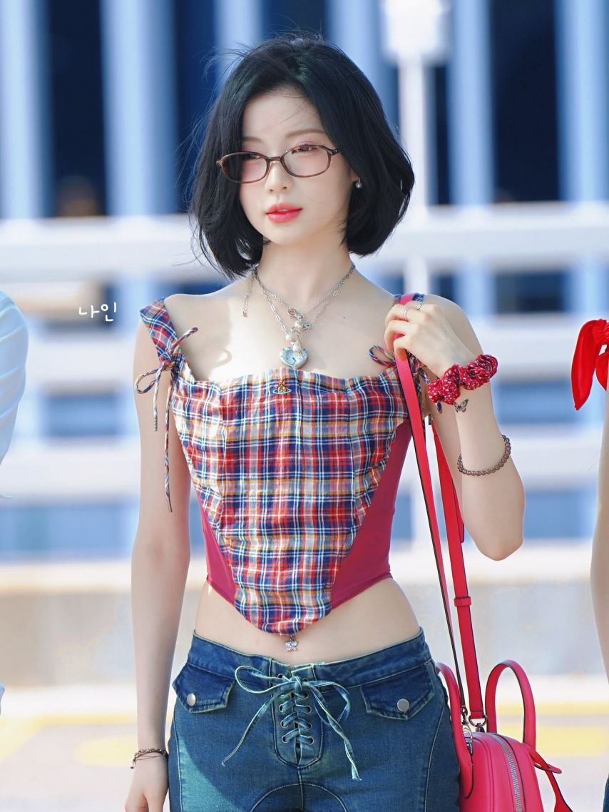 BABYMONSTER (베이비몬스터) 아사