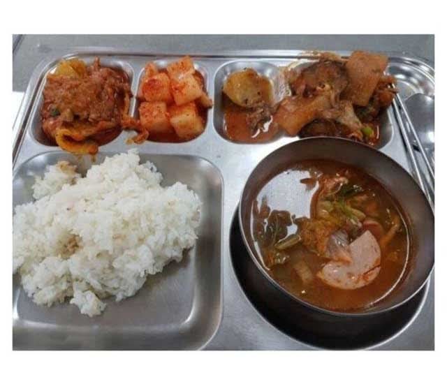 요즘 애들이 급식을 대하는 자세