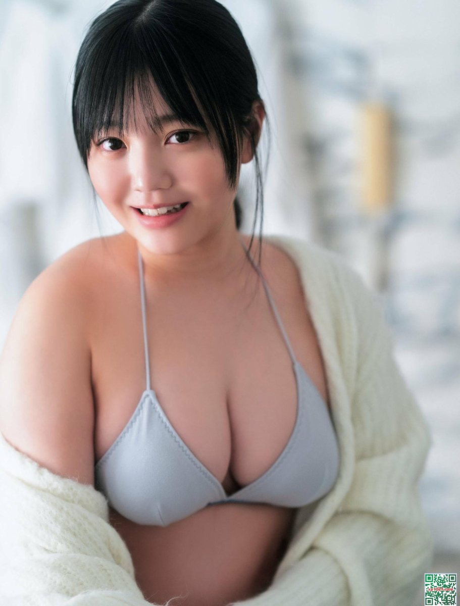 성숙한 그라돌 아야카와 히나노&조기 발육한 스즈하라 스즈