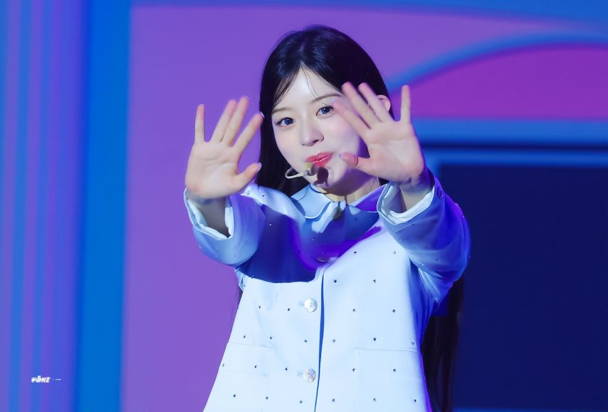 2025 ILLIT GLITTER DAY IN SEOUL 아일릿 민주