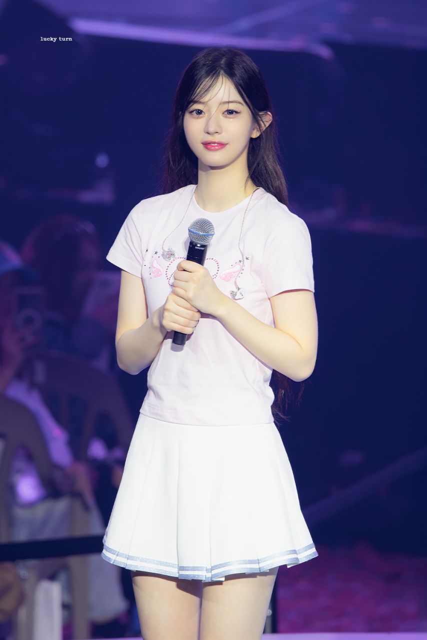 2025 ILLIT GLITTER DAY IN SEOUL 아일릿 민주