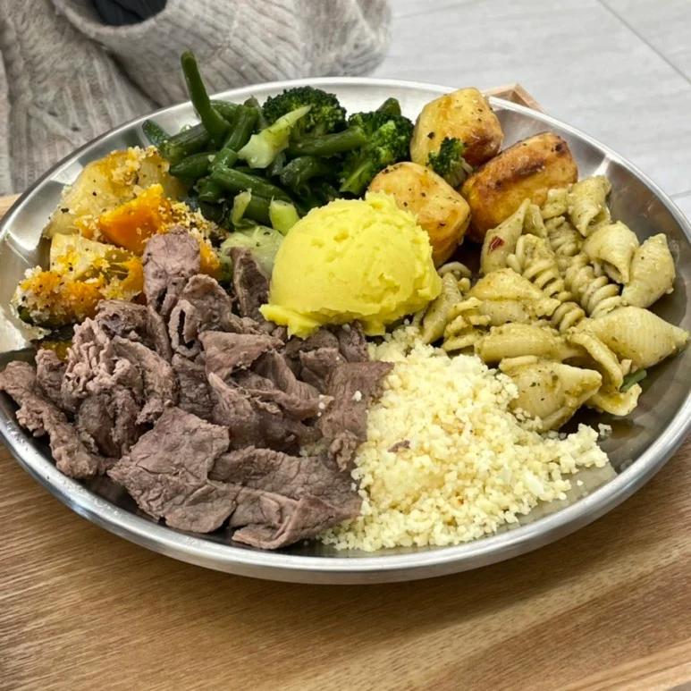 강남에 위치한 샐러드 맛집의 은밀한 비밀 ㄷㄷㄷㄷ