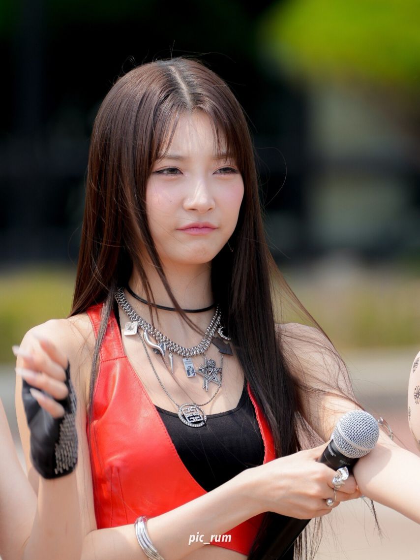 우아 민서