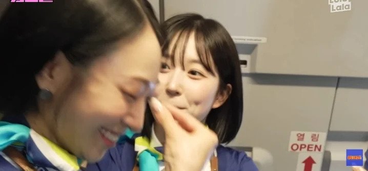 승무원이 일하면서 남자들에게 받은 명함 개수