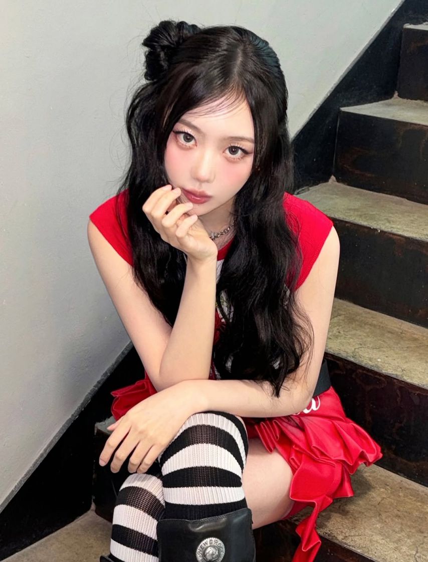 BADVILLAIN (배드빌런) 윤서