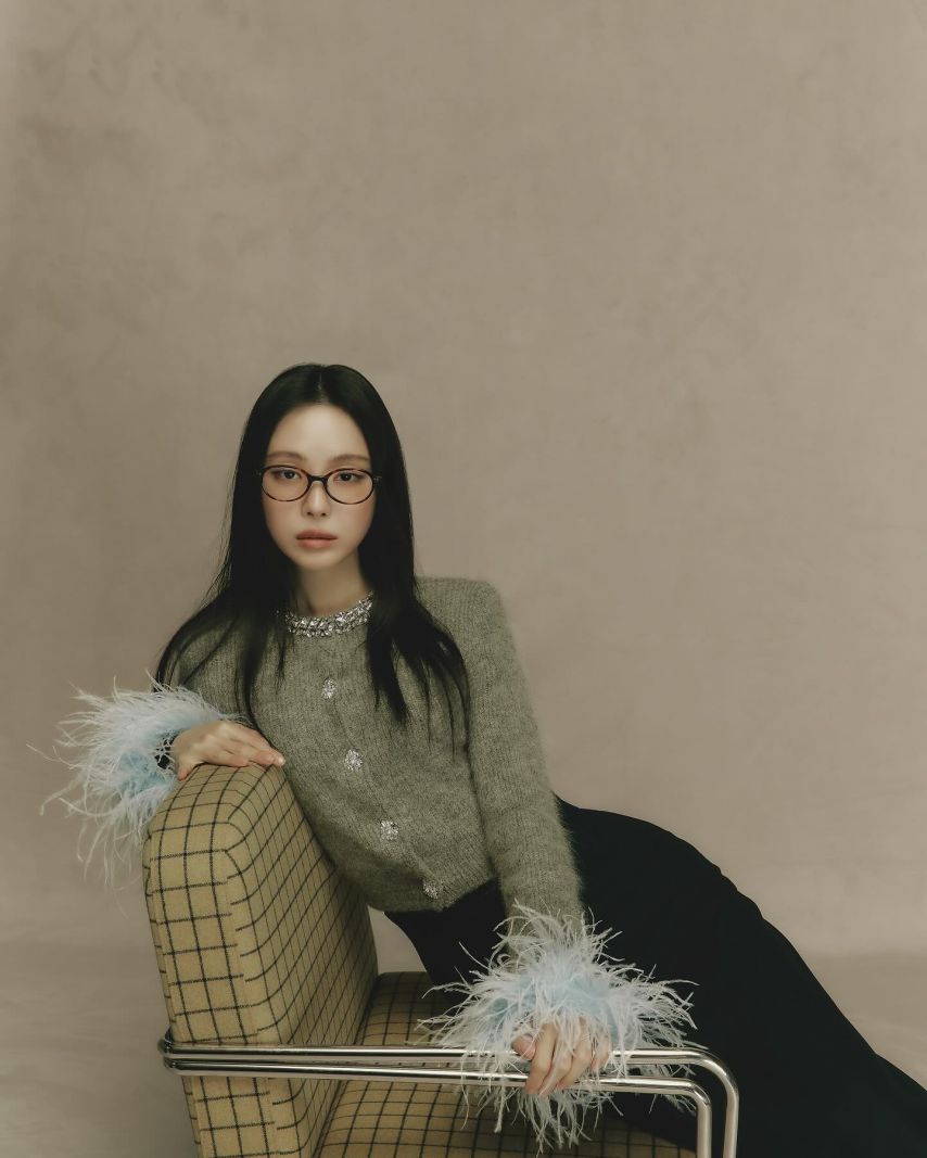 손나은 인별 아르마일AREMILE