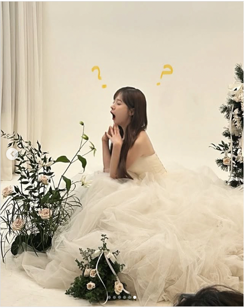 웨딩드레스 입은 박민정