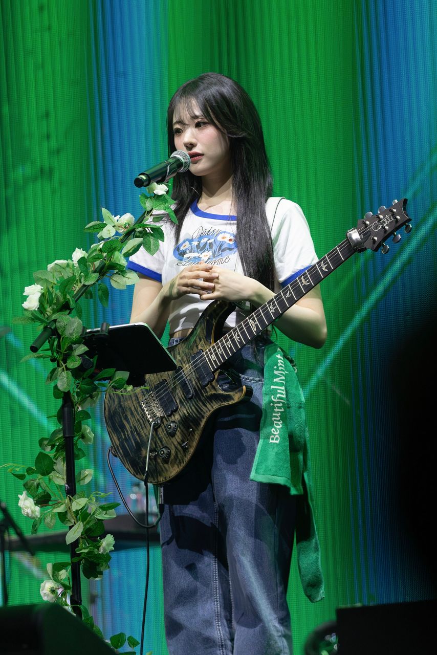 QWER 히나