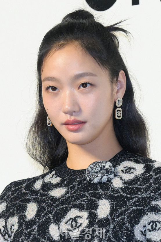 배우 김고은