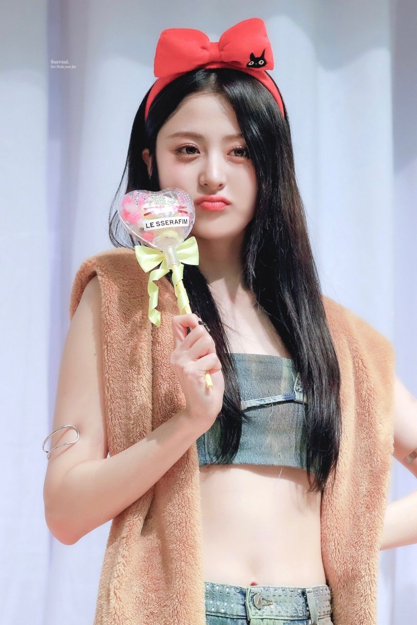 르세라핌 허윤진