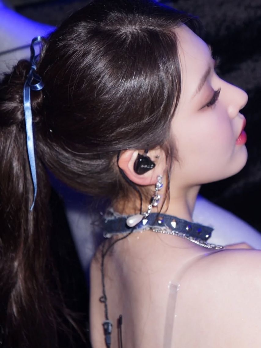 BABYMONSTER (베이비몬스터) 로라