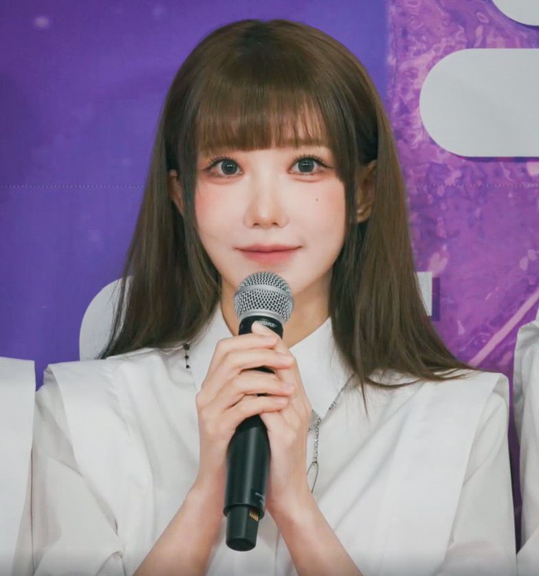 QWER 마젠타 오늘 또 이불 킥,,,
