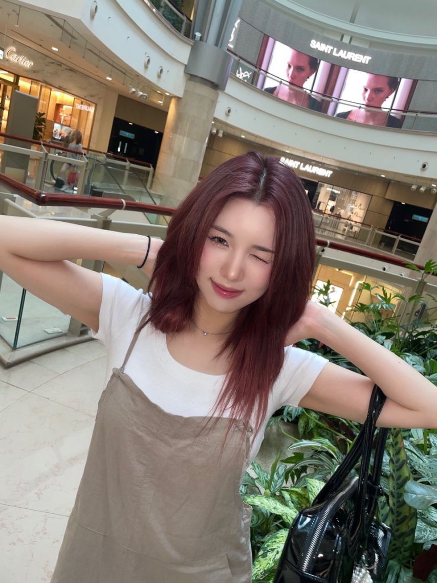 우아 루시