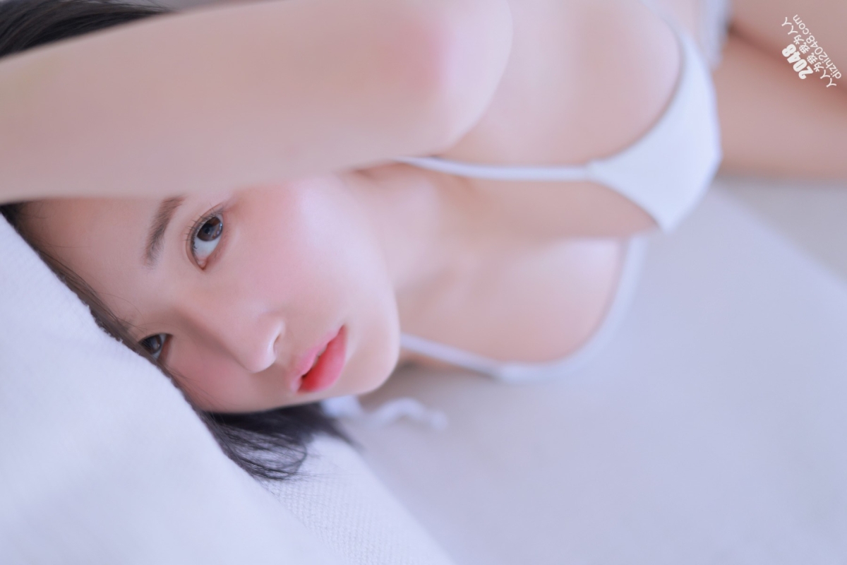 란제리 룩북 모델 연화의 스페셜한 비키니 몸매