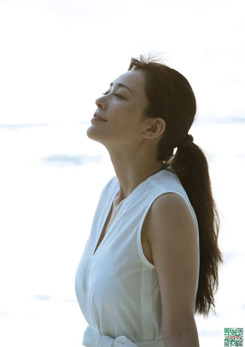 히라츠카 치아키, 우아한 여인의 고급진 아우라