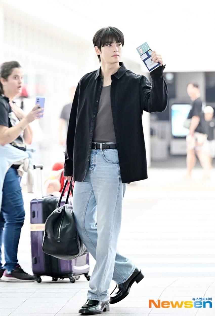우리들이 볼 수 없는 여자의 표정...