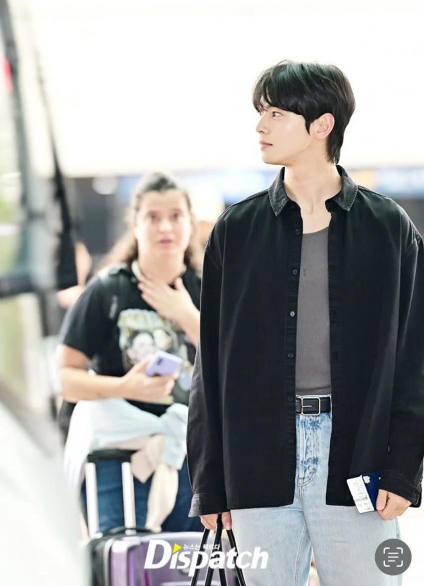 우리들이 볼 수 없는 여자의 표정...