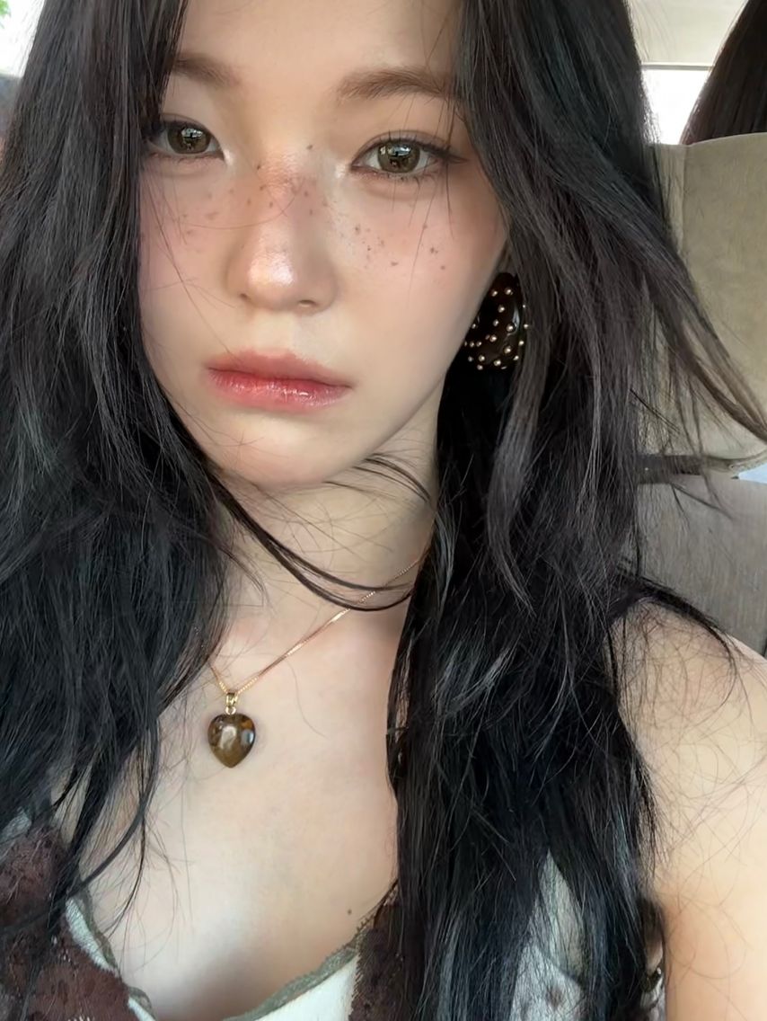 프로미스나인 송하영,이나경,백지헌