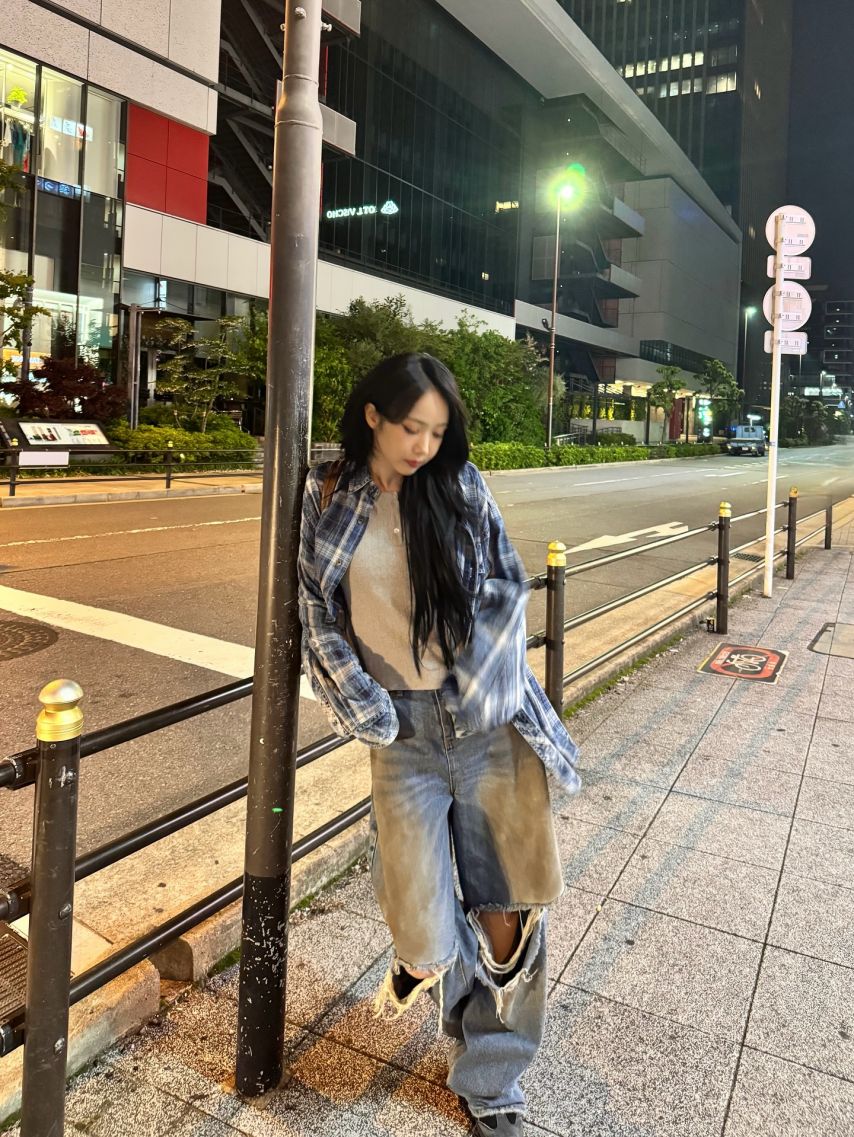 은하_ 신비_ 엄지 VIVIZ비비지 인별_ 신비 241116