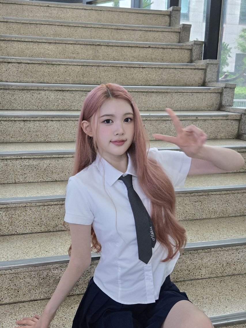 하츠투하츠 에이나