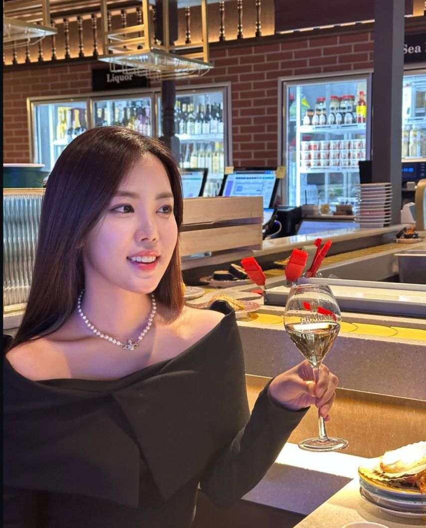 박희원 기상캐스터 각선미
