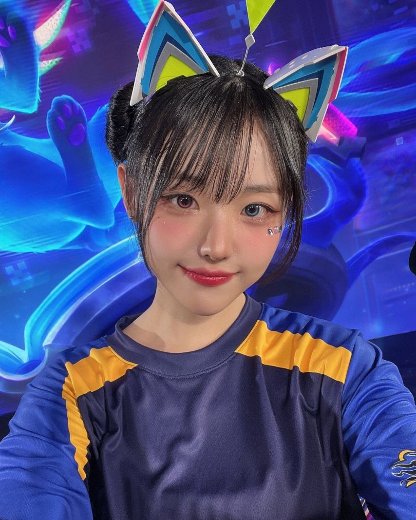 qwer 히나