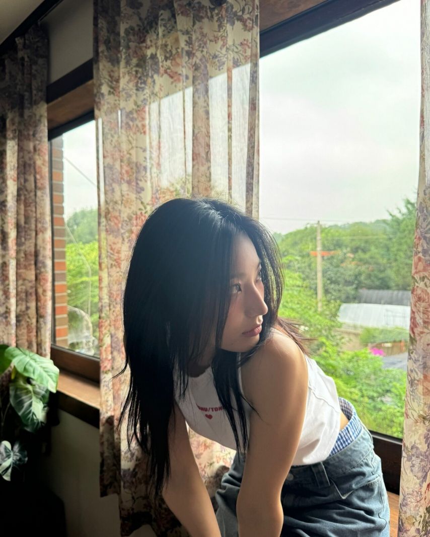프로미스나인 새롬
