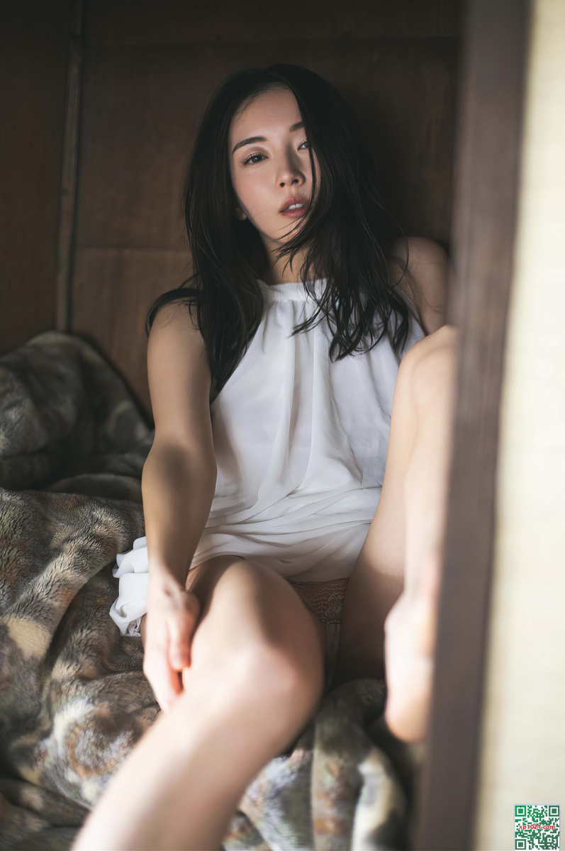 소노 미야코 : 순백의 청순미와 진한 관능미의 조화