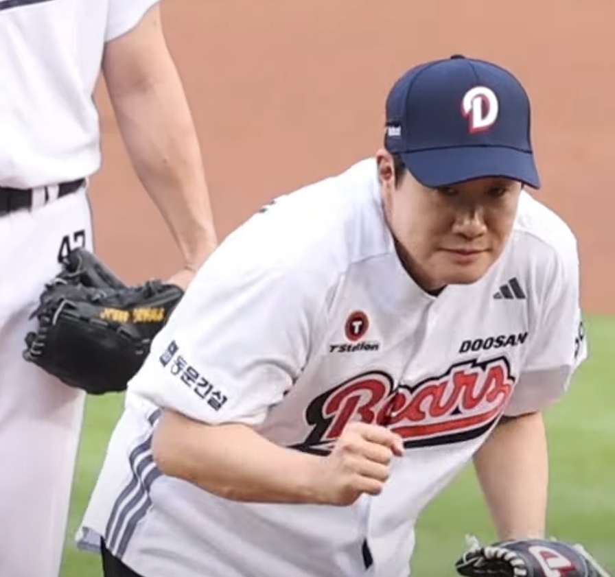 움찔하는 배성재