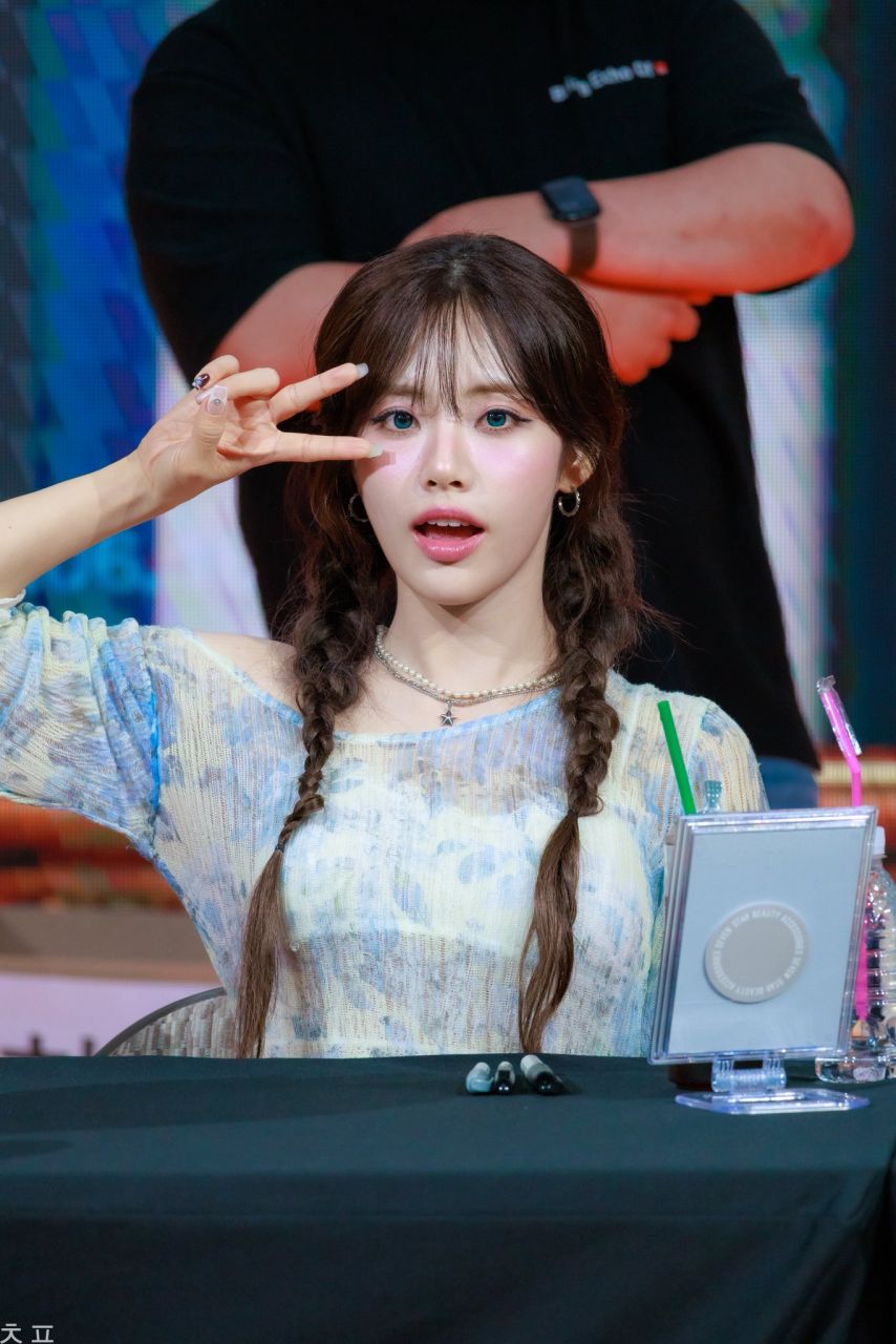 프로미스나인 박지원