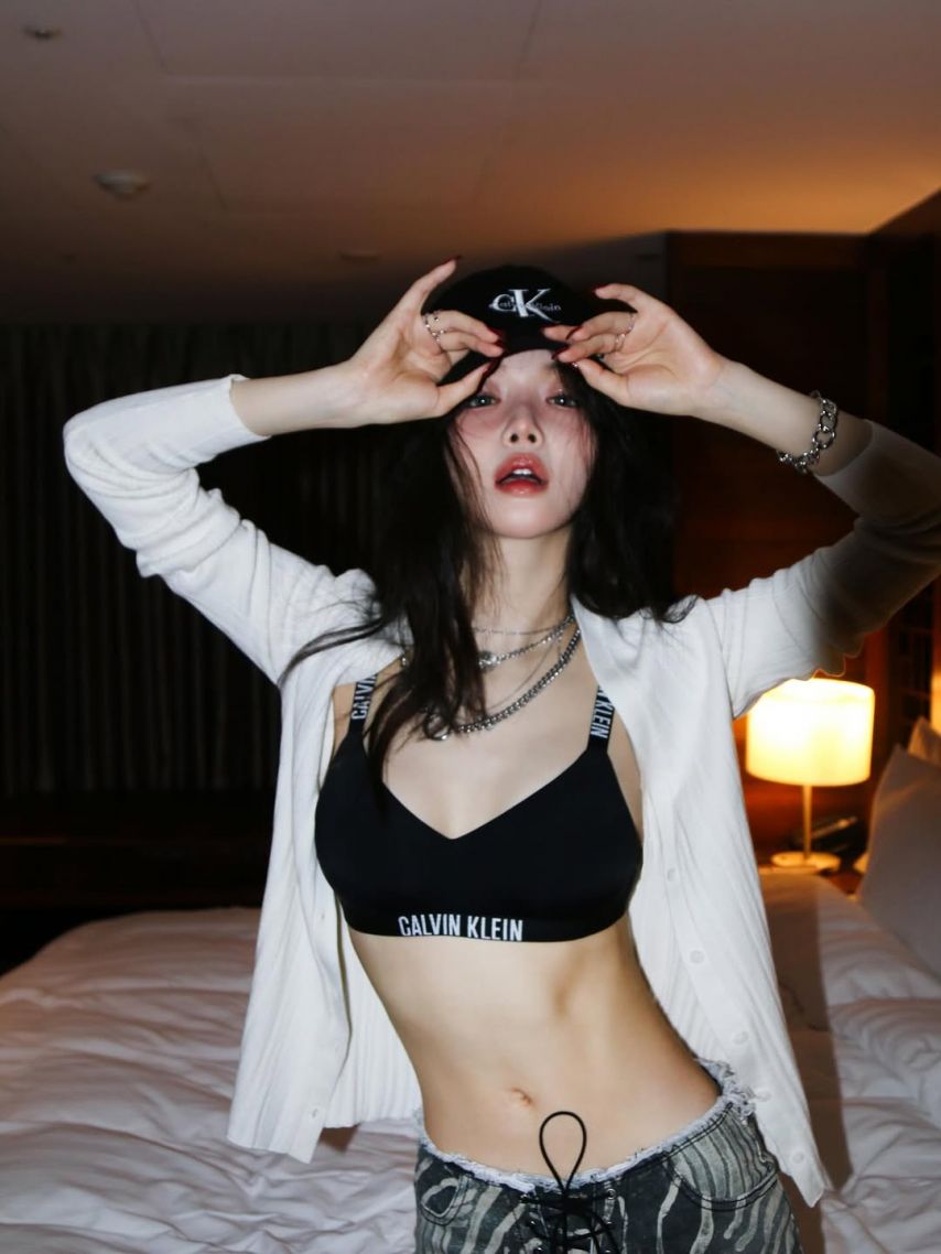 청하 인스타그램 업데이트.jpg