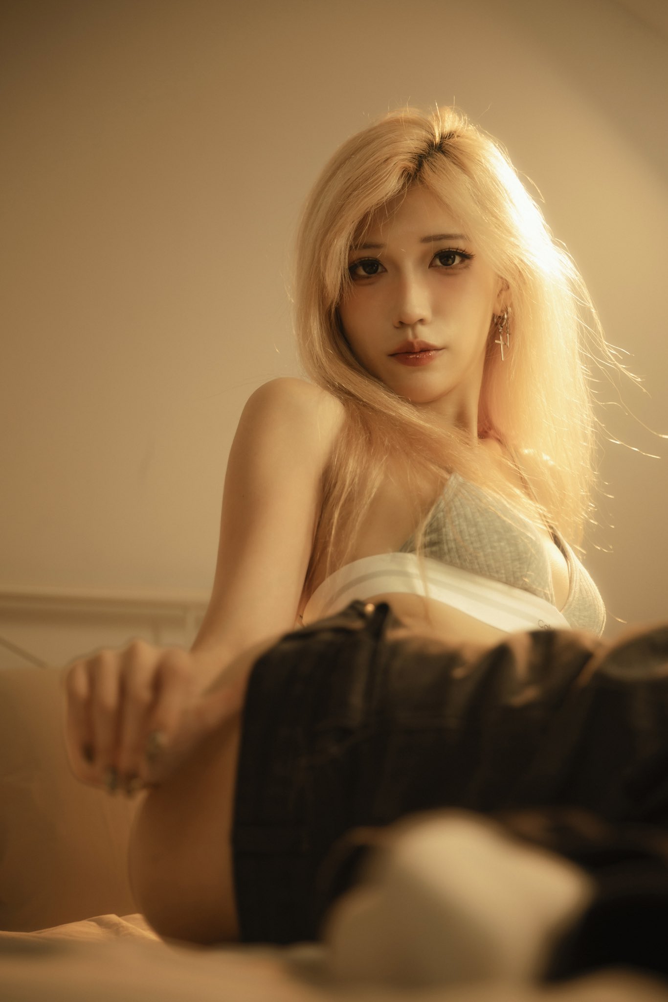 CK 회색 속옷 스시녀