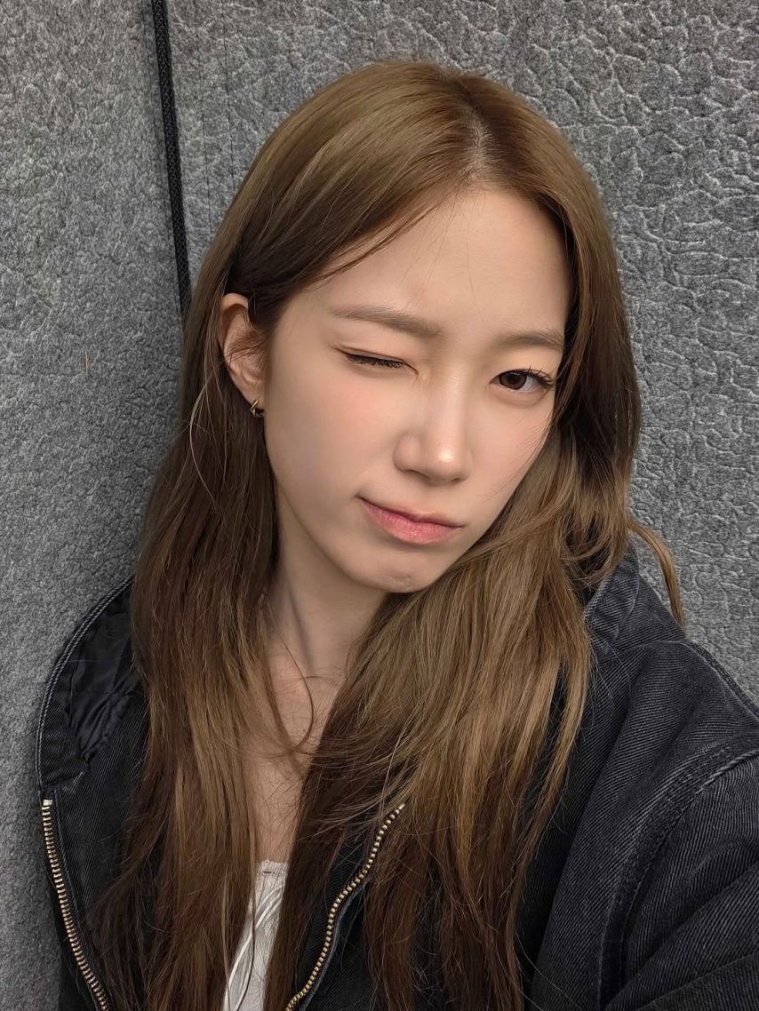 LE SSERAFIM (르세라핌) 카즈하