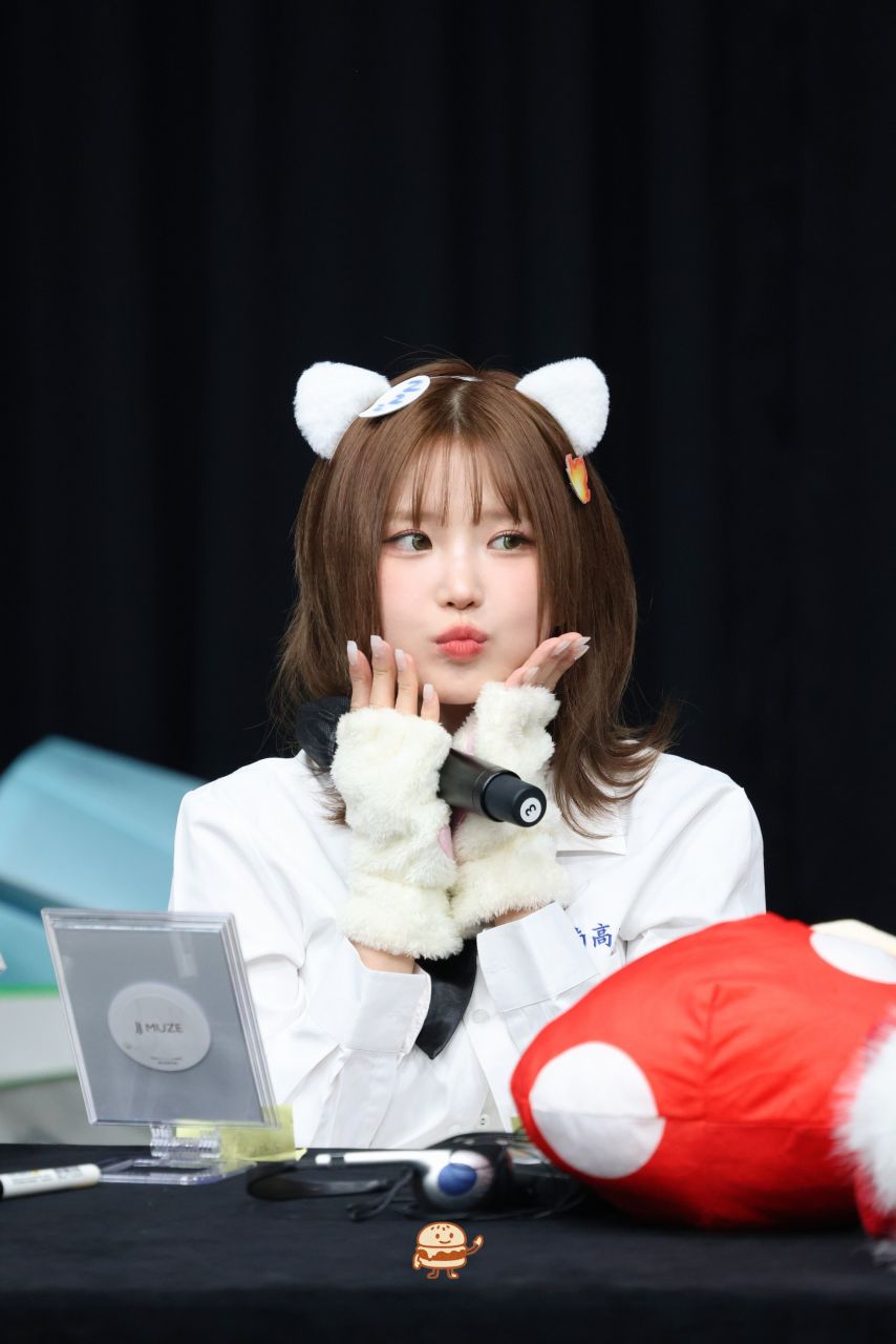프로미스나인 송하영