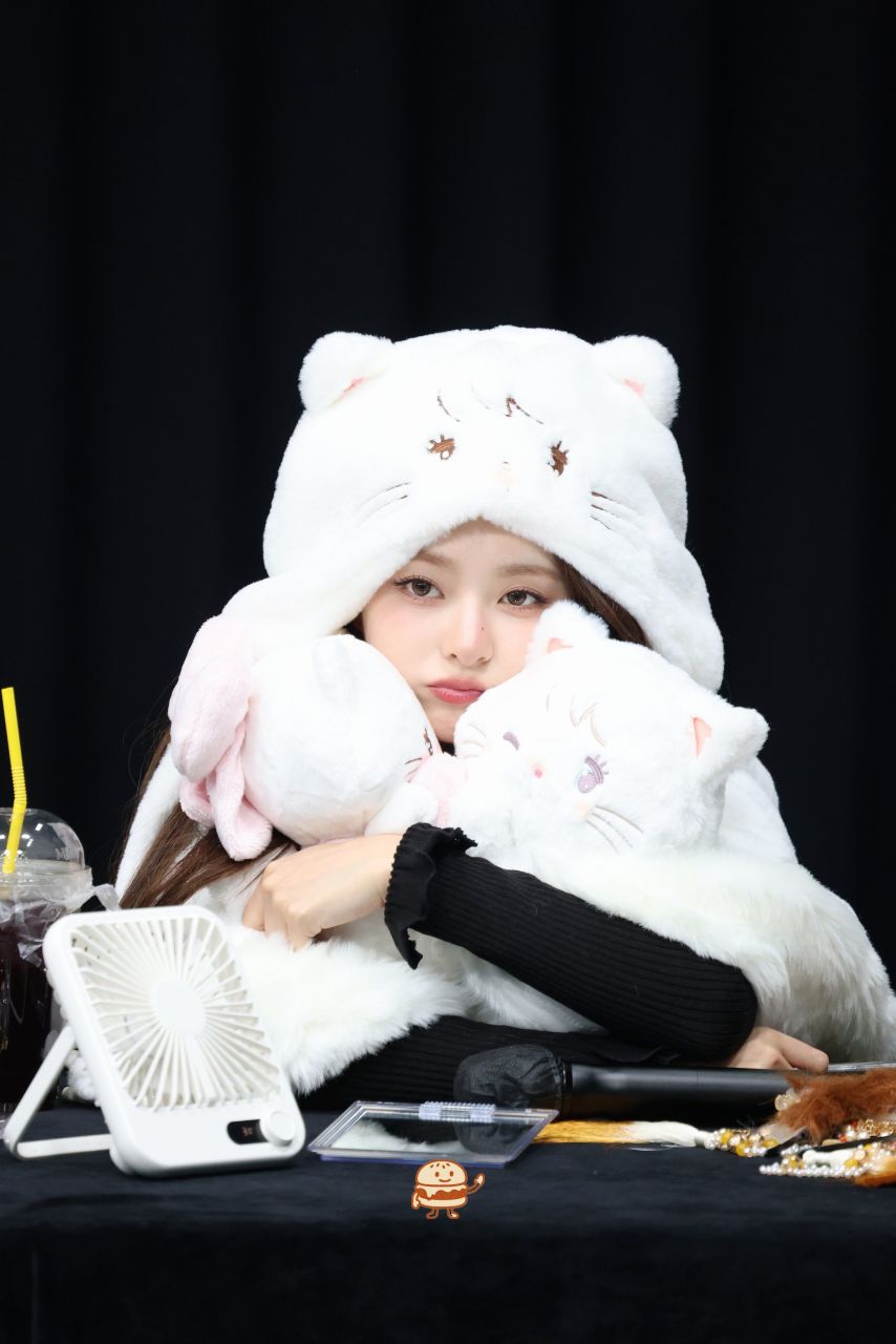 프로미스나인 이나경