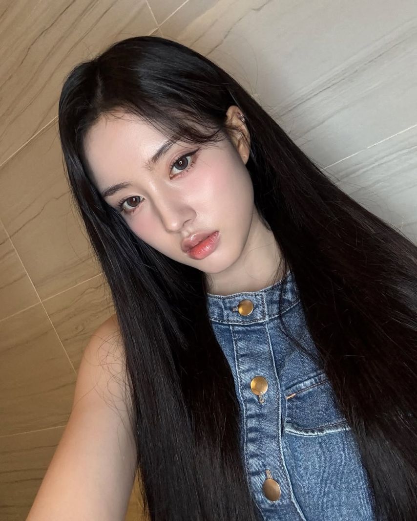 스테이씨 윤