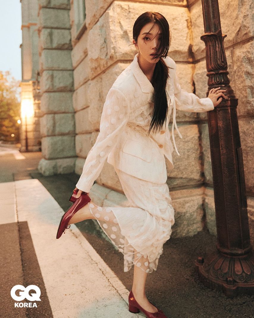 강지영 아나운서