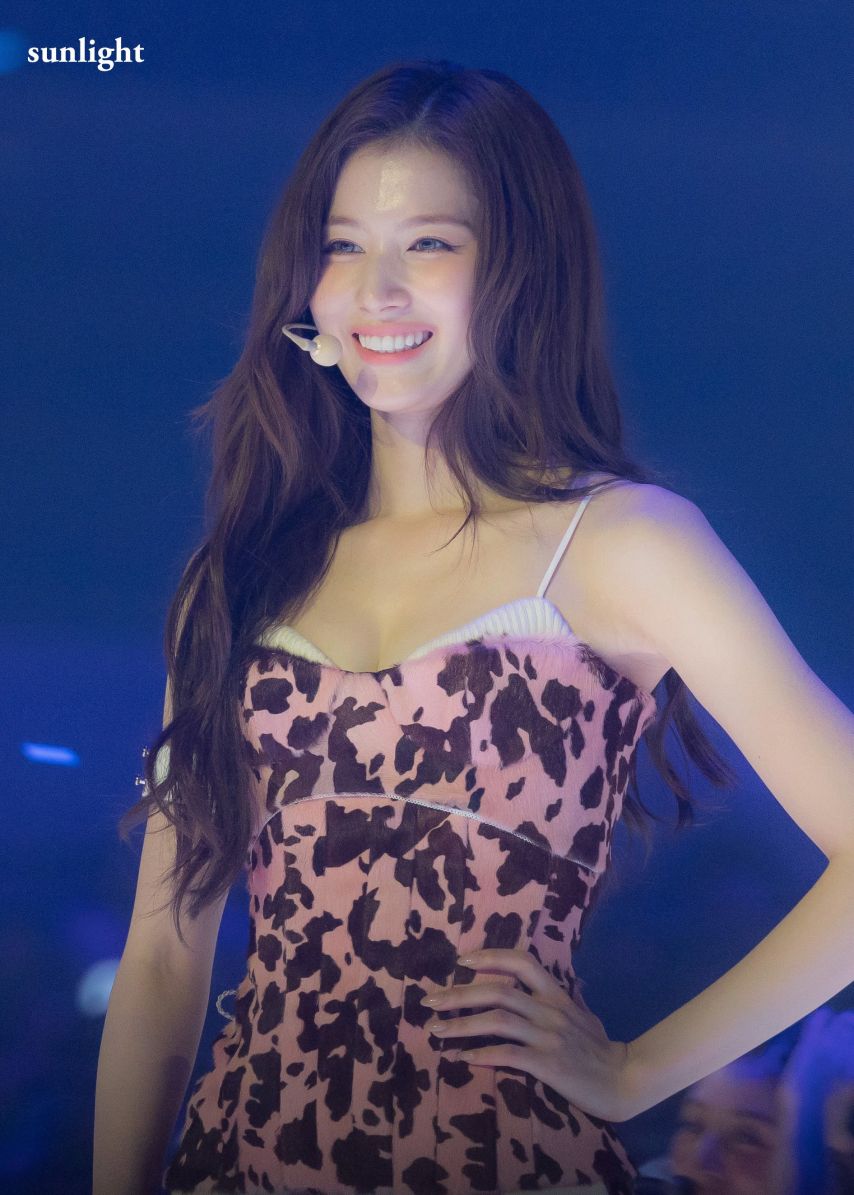트와이스 사나