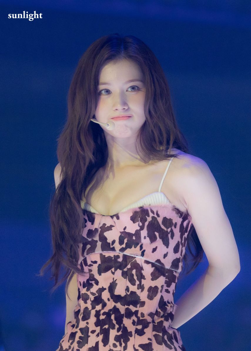 트와이스 사나