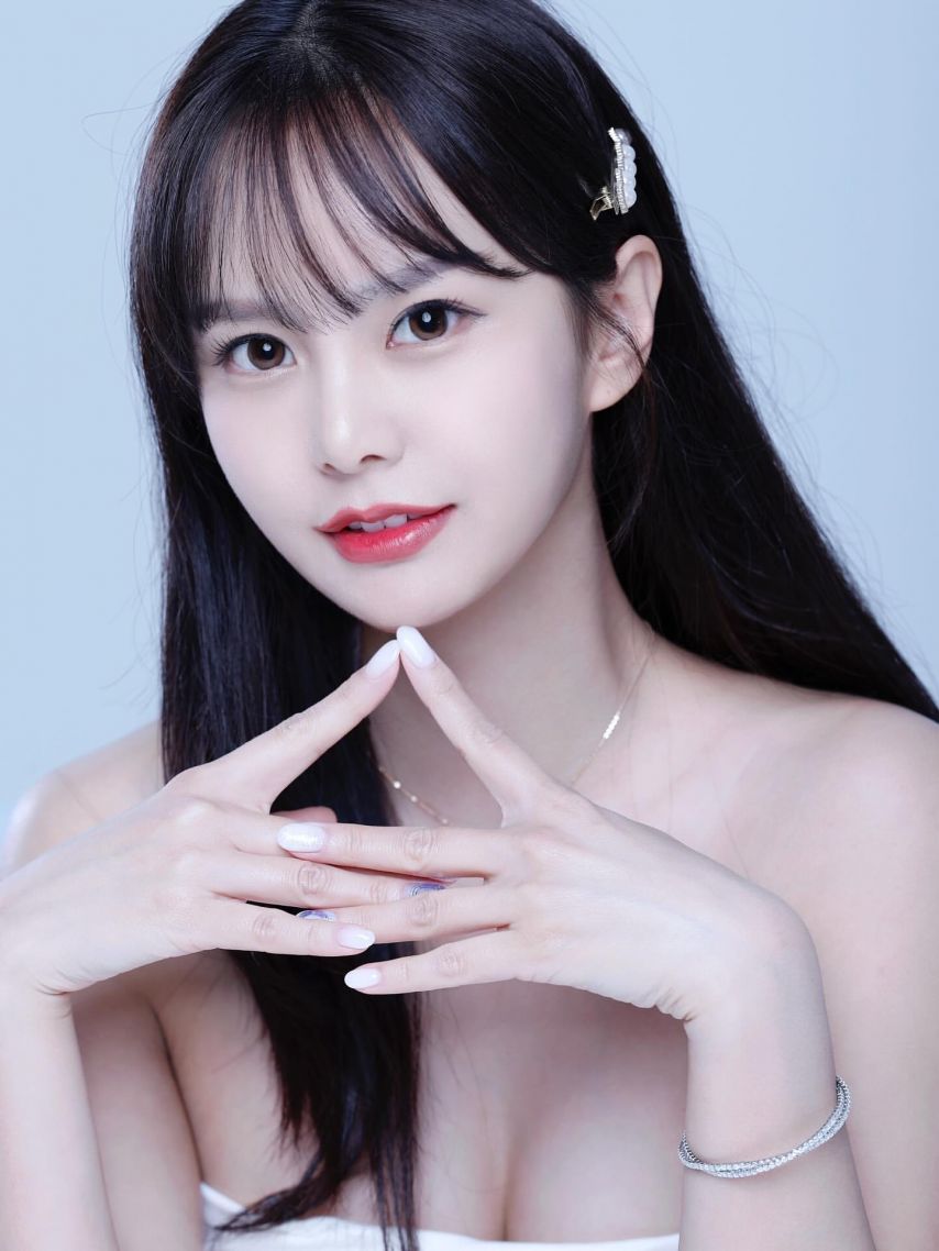 유니