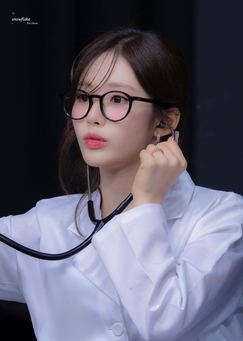 프로미스나인 박지원